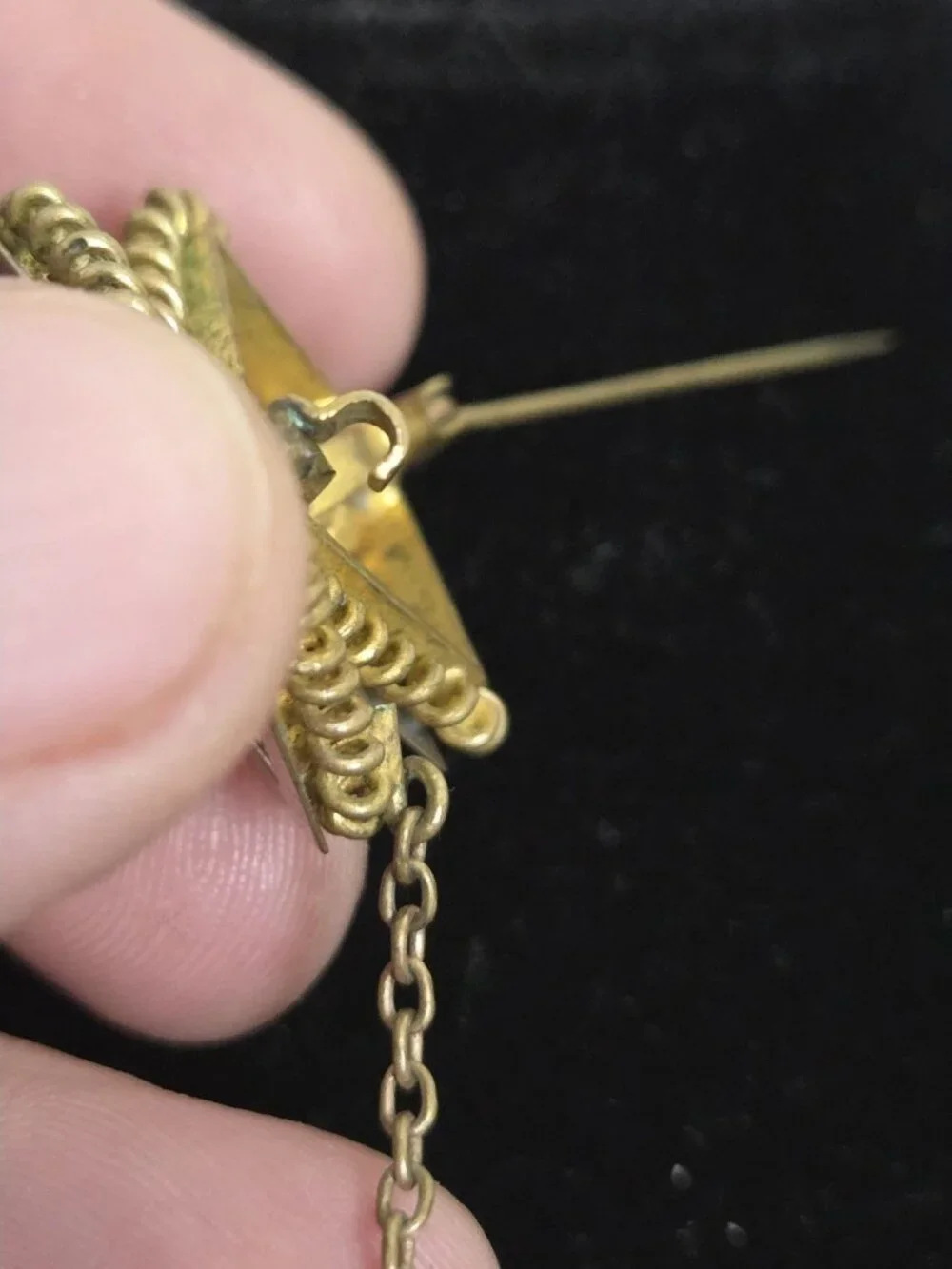 Antique Victorian Gilt Brass Brooch Paste Stones & Red Glass, Added Safety Chain - Picture 12 of 16